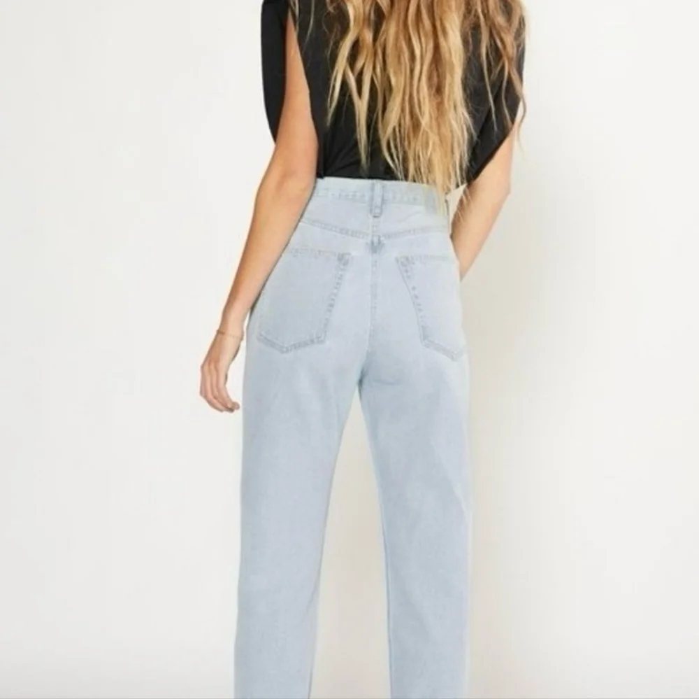 Etica Pinch Waist Bryce boyfriend jeans Light Wash Raw Hem Size 24 - Picture 2 of 7